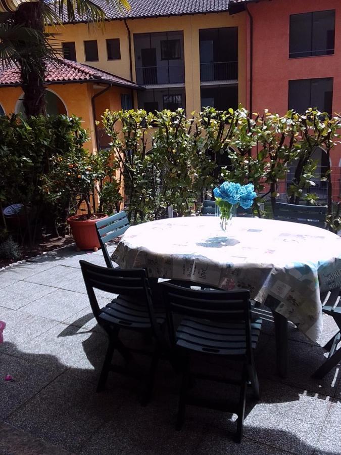Sunshine Guesthouse Cannero Riviera Bagian luar foto